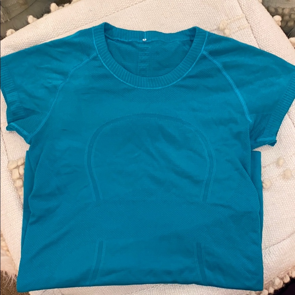 Lululemon swiftly tech short sleeve